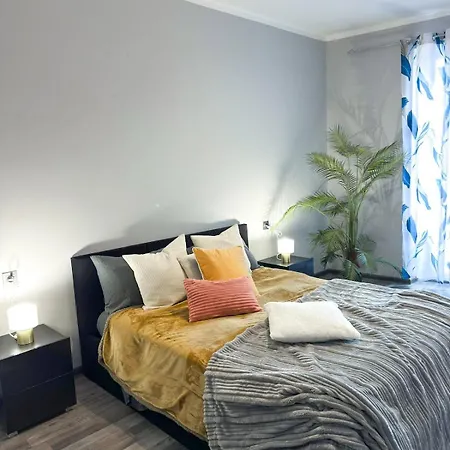 Residenza Santa Anastasia Blu Piazza Erbe Apartment
